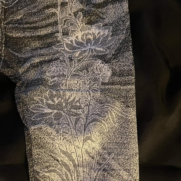 Chuns Jean Print Legging - Picture 3 of 5